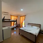 Hotel Enera Golem (Tirana)