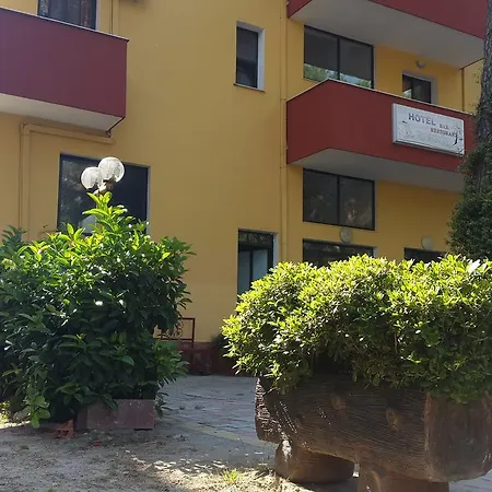 Enera Hotel 3*
